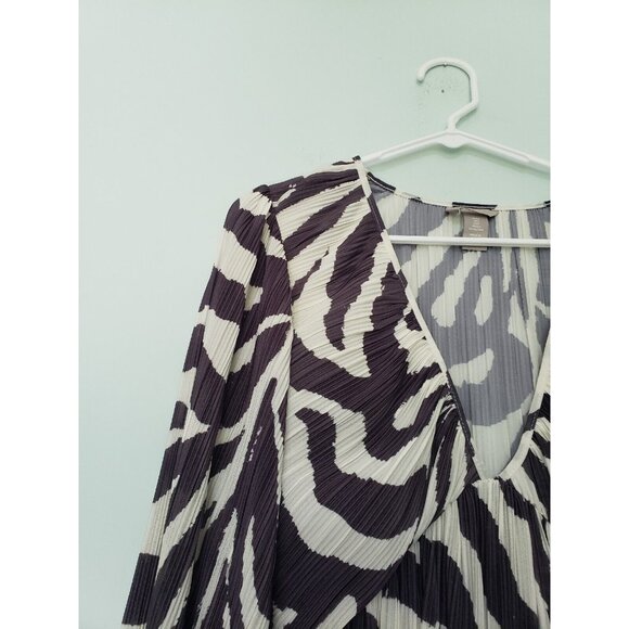 H&M Womens S Accordion Pleat Mini Dress Deep V Neck Abstract Stripe Brown Tiered - Picture 4 of 6